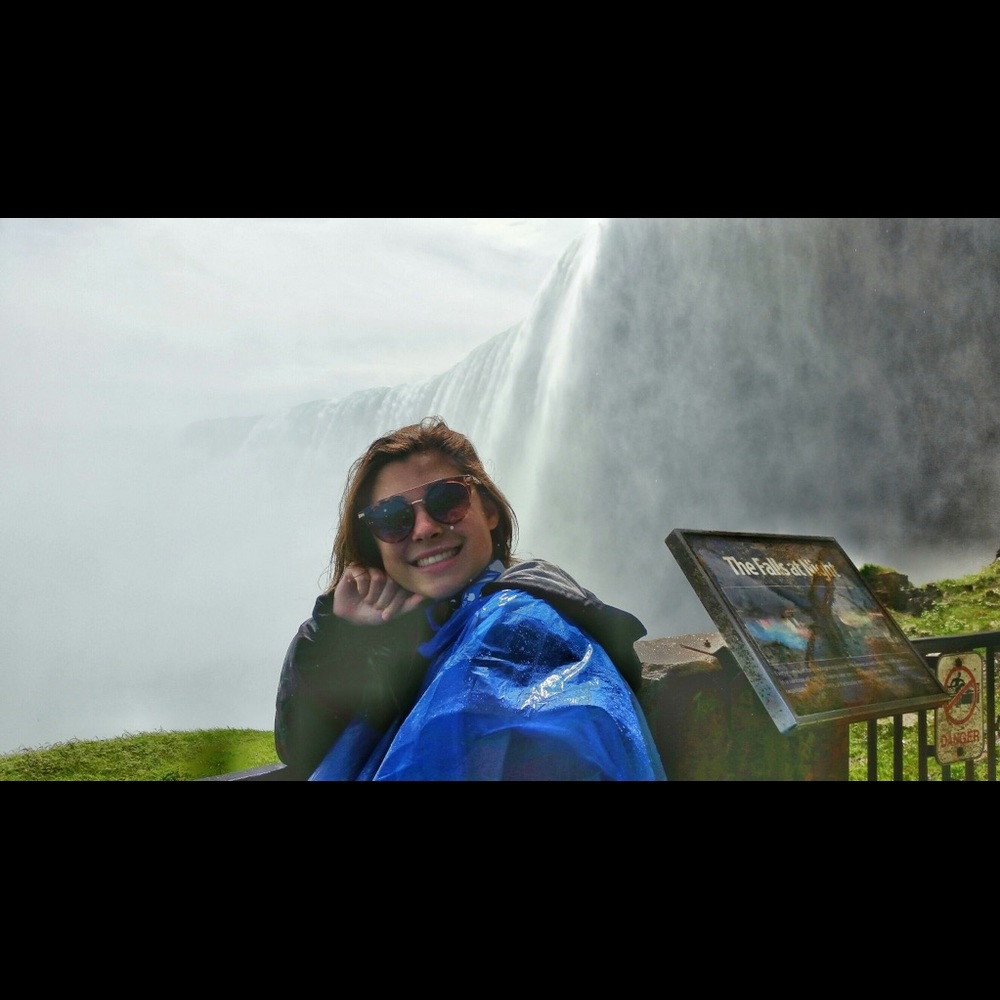 Meet your Posher, Alyssa